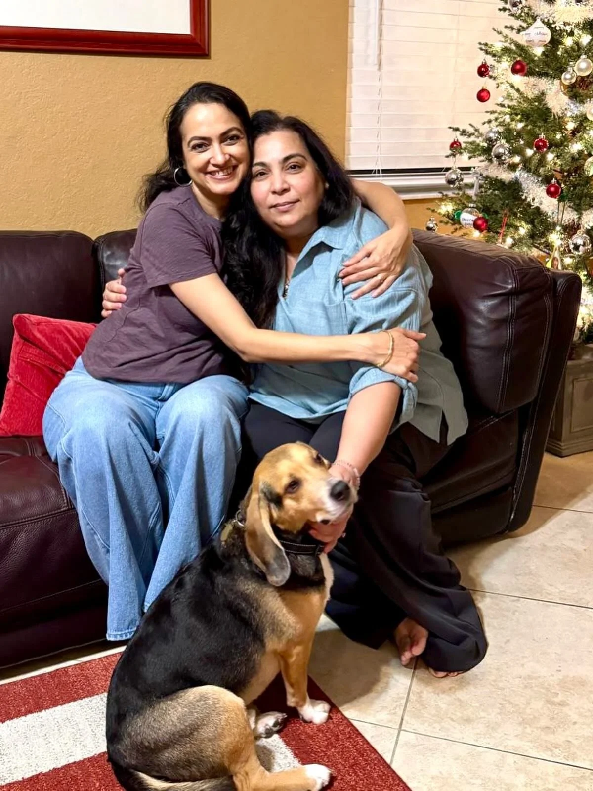 Thirty-some years later, @rakhijha716, @shailsingh_art, and I revisited our good old college days and made a few new memories. 

Swipe to see how it all started.