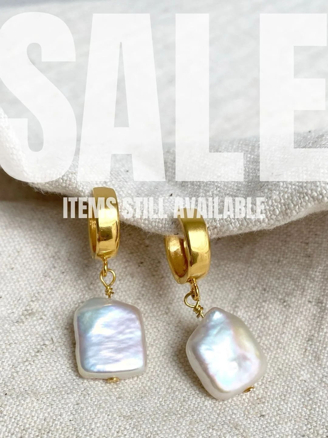 Lots of lovely pieces still for sale with up to 40% off! 🖤 See link in bio ➡️