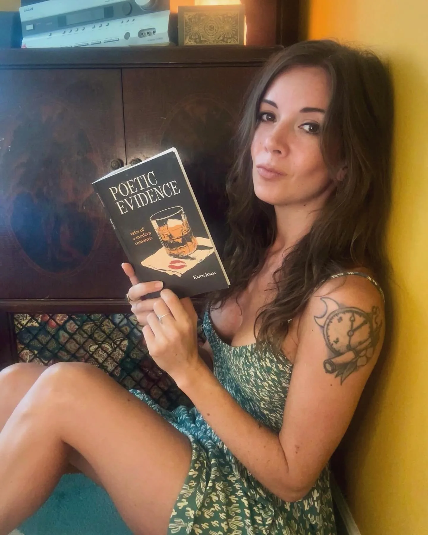 &ldquo;secrets scribbled on cocktail napkins/ this is poetic evidence&rdquo; My book of poems, Poetic Evidence, releases August 1 alongside a single, Arson Games. In art we trust, onward always onward 💋🥃
PS preorder the book on Bandcamp
PSS new poe