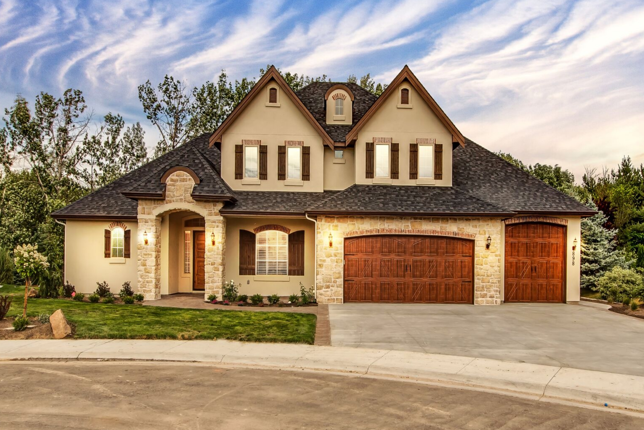 001_Front of Home2.jpg