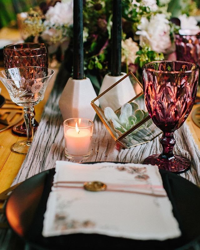 Here goes nothing!! Early Bird tickets for @unveilworkshop 2.0 are live on the site for a limited time my friends 🙌🏼🙌🏼 get &lsquo;em while they&rsquo;re hot!
.
#unveilworkshop #workshop #photographyworkshop #tablescape #weddinginspo #weddinginspi