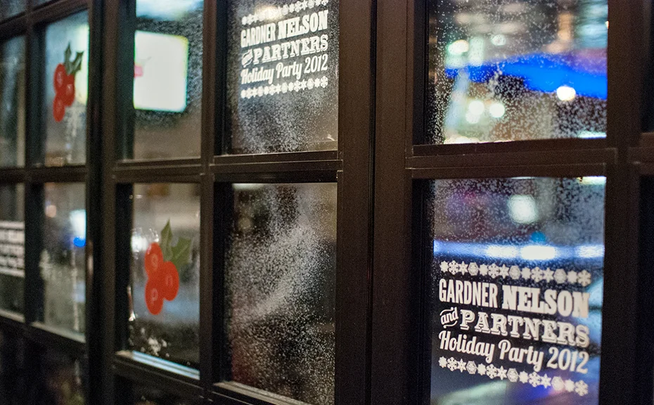 GNPHoliday_Window.jpg