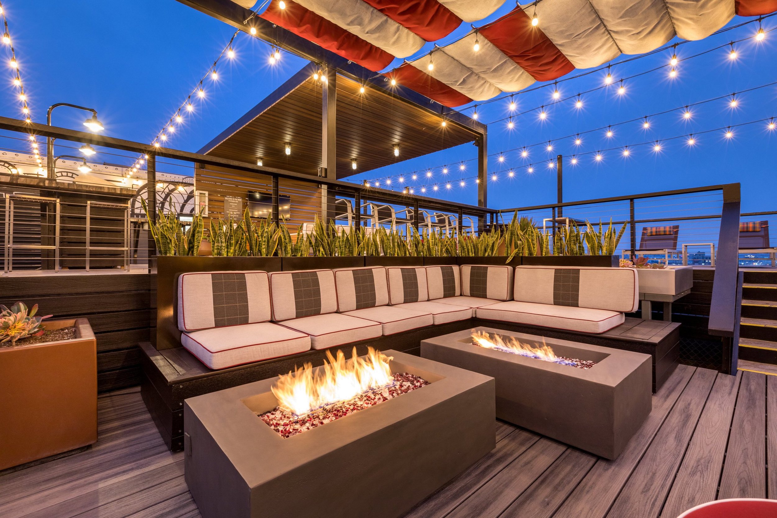 Rooftop Lounge Area at Santa Fe Lofts(2).jpg