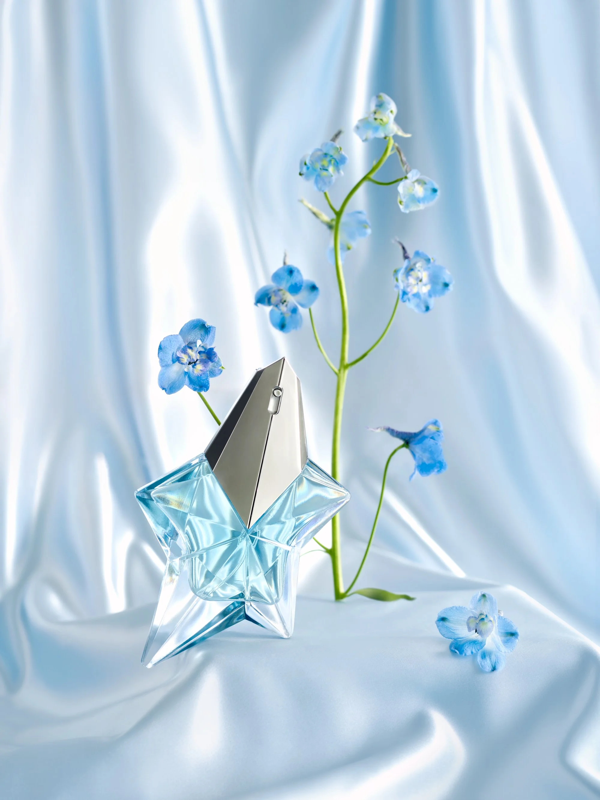 Superdrug_Mothers_Day_26_Mugler_Angel.jpg