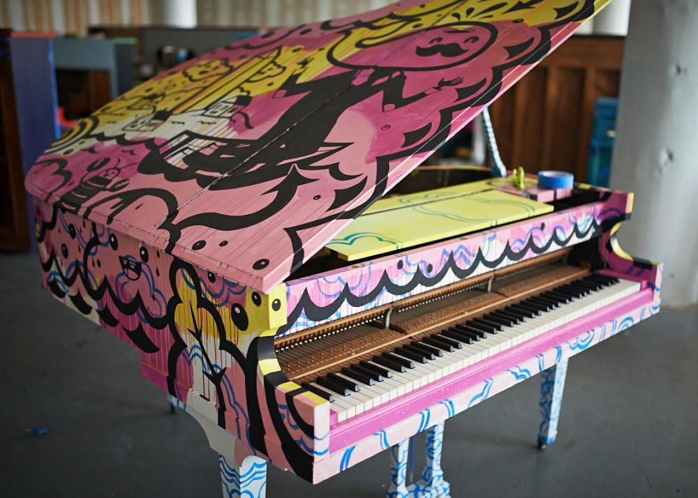 2013 "Play Me I'm Yours"