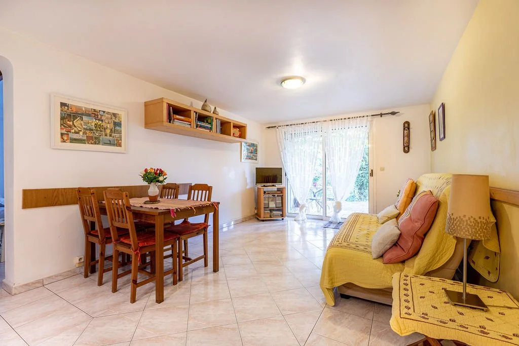 ARBOUSIERS--5.JPG
