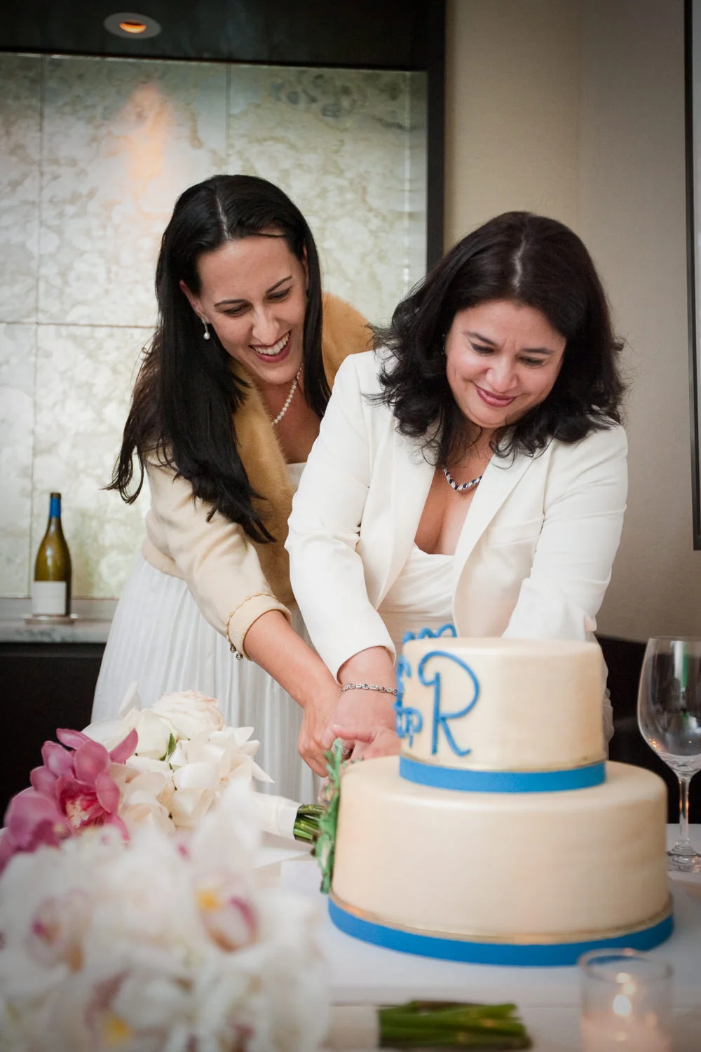 myrna-rebeca300.jpg
