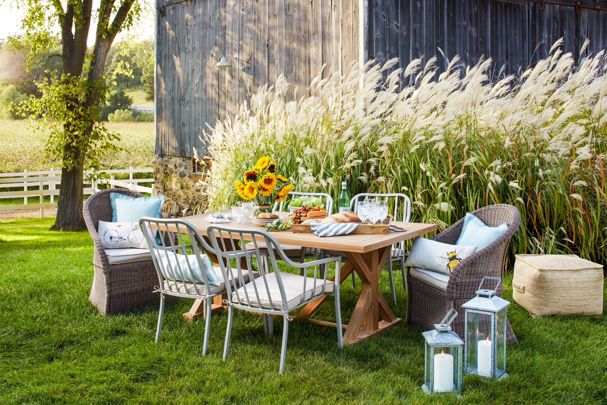 C-000150-01-018_Patio_Farmhouse_OC.jpg