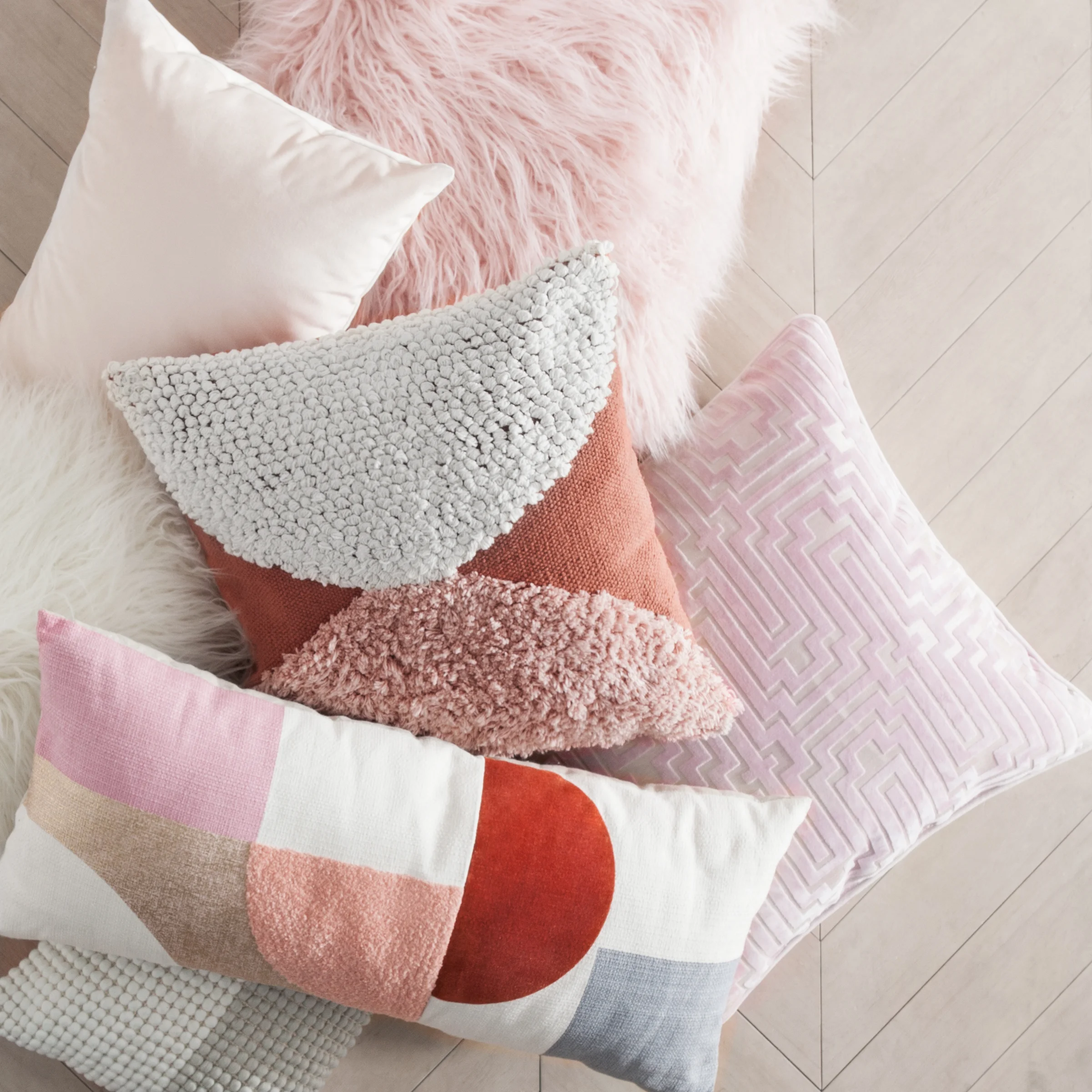 P62_LivingRoomHeader_StoryBlock_1200x1200.jpg