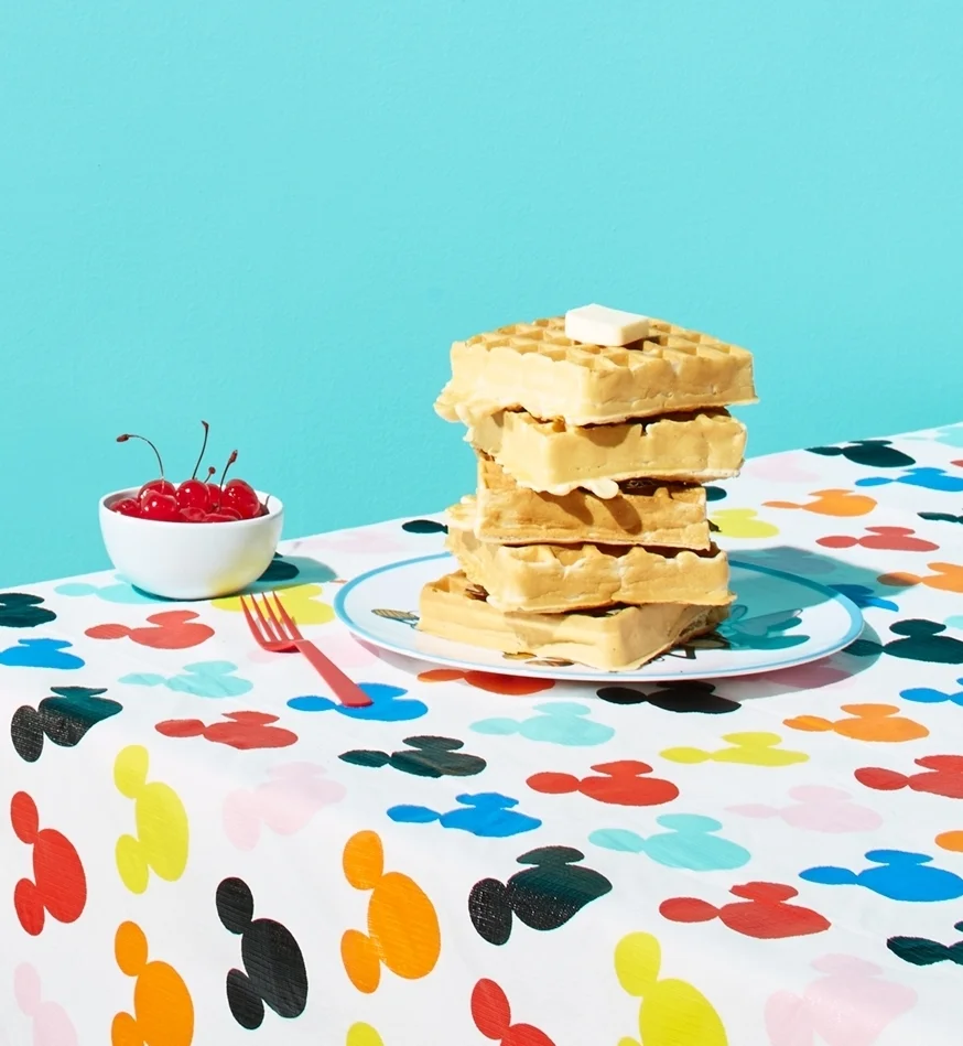 C-000693-01-099_067-00-0086_MickeyDesignPEVATablecloth.jpg