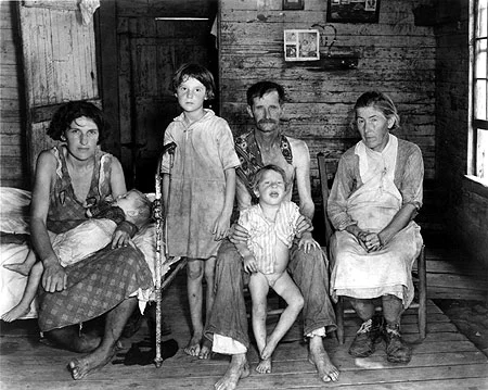 Walker Evans, Bud Fields and his family at their home in Alabama , 1935.