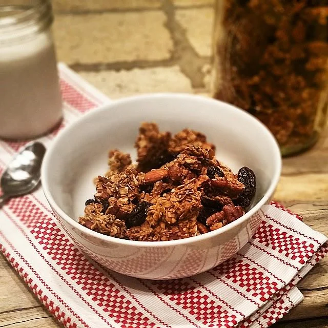 The best chunky gluten free granola recipe ever!!!!
