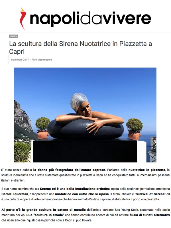 La scultura della Sirena Nuotatrice in Piazzetta a Capri