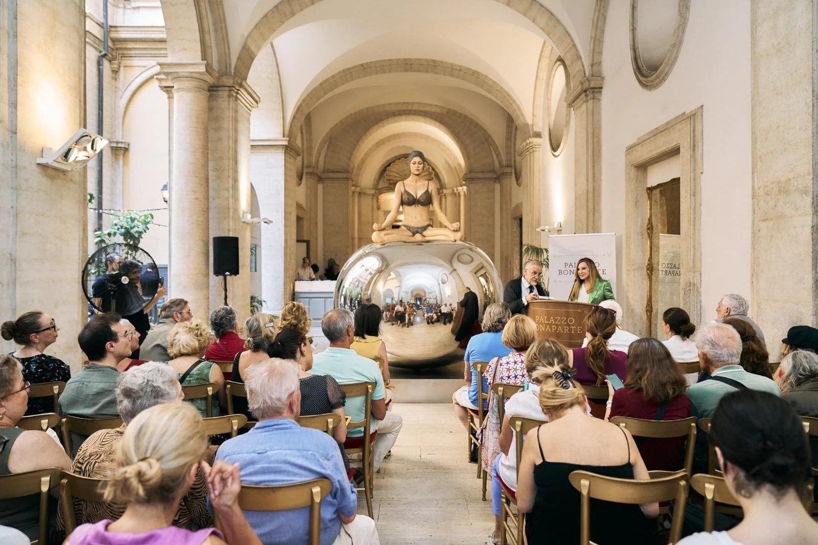 Scena Illustrata: Carole Feuerman's hyperrealist sculptures.