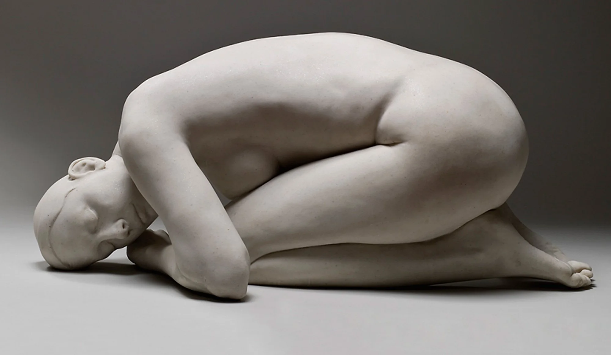  COCOON 

 

 1986
16 x 34 x 21 in (41 x 86 x 53 cm)
Marble 