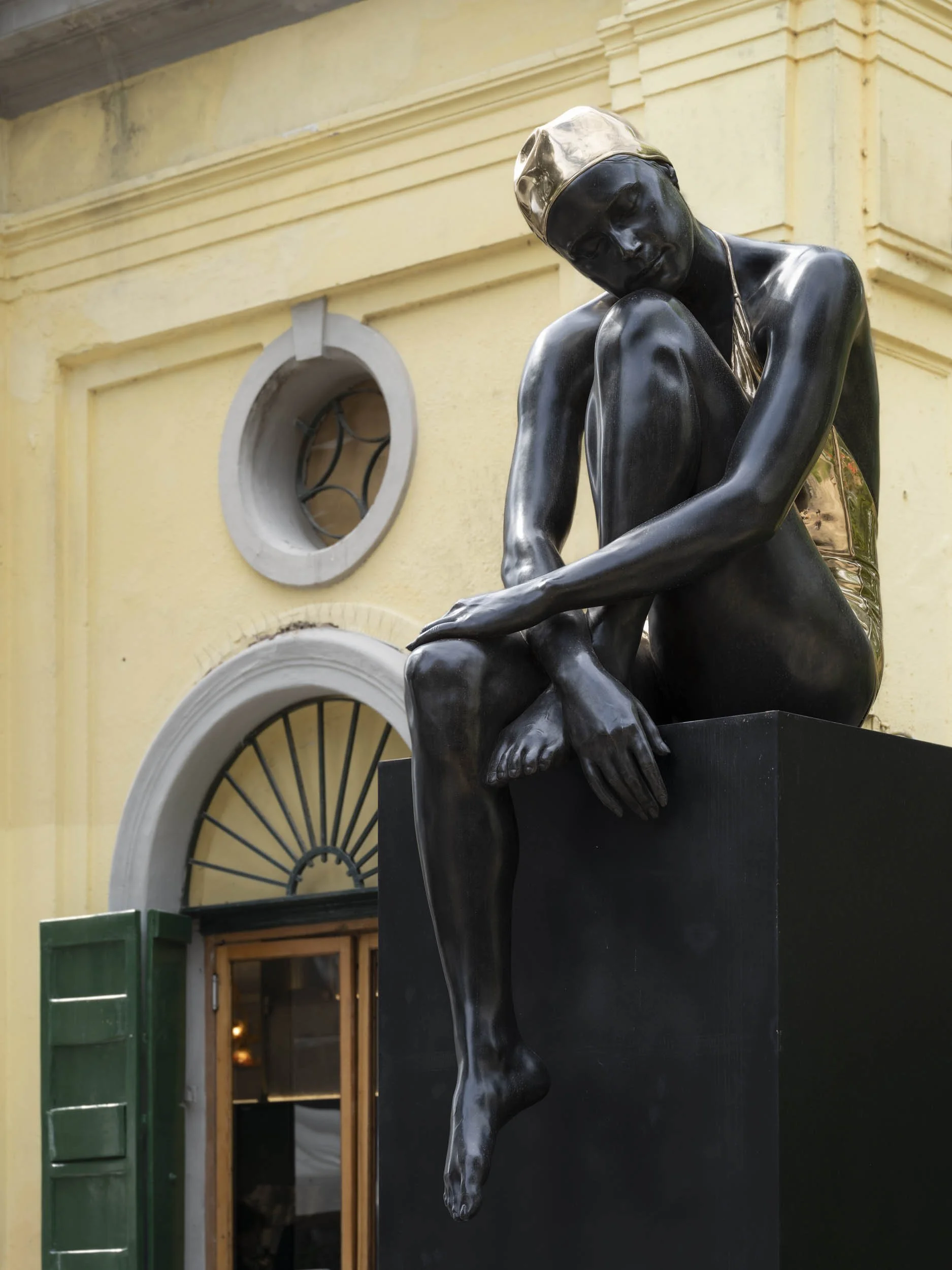 Serenity

 

 2022 | 65 x 60 x 43 in (168 x 152 x 109 cm) | Patinated Bronze with Gold Leaf | Giardini della Biennale, Venice, IT 

 Stillness held in a single, suspended moment. 