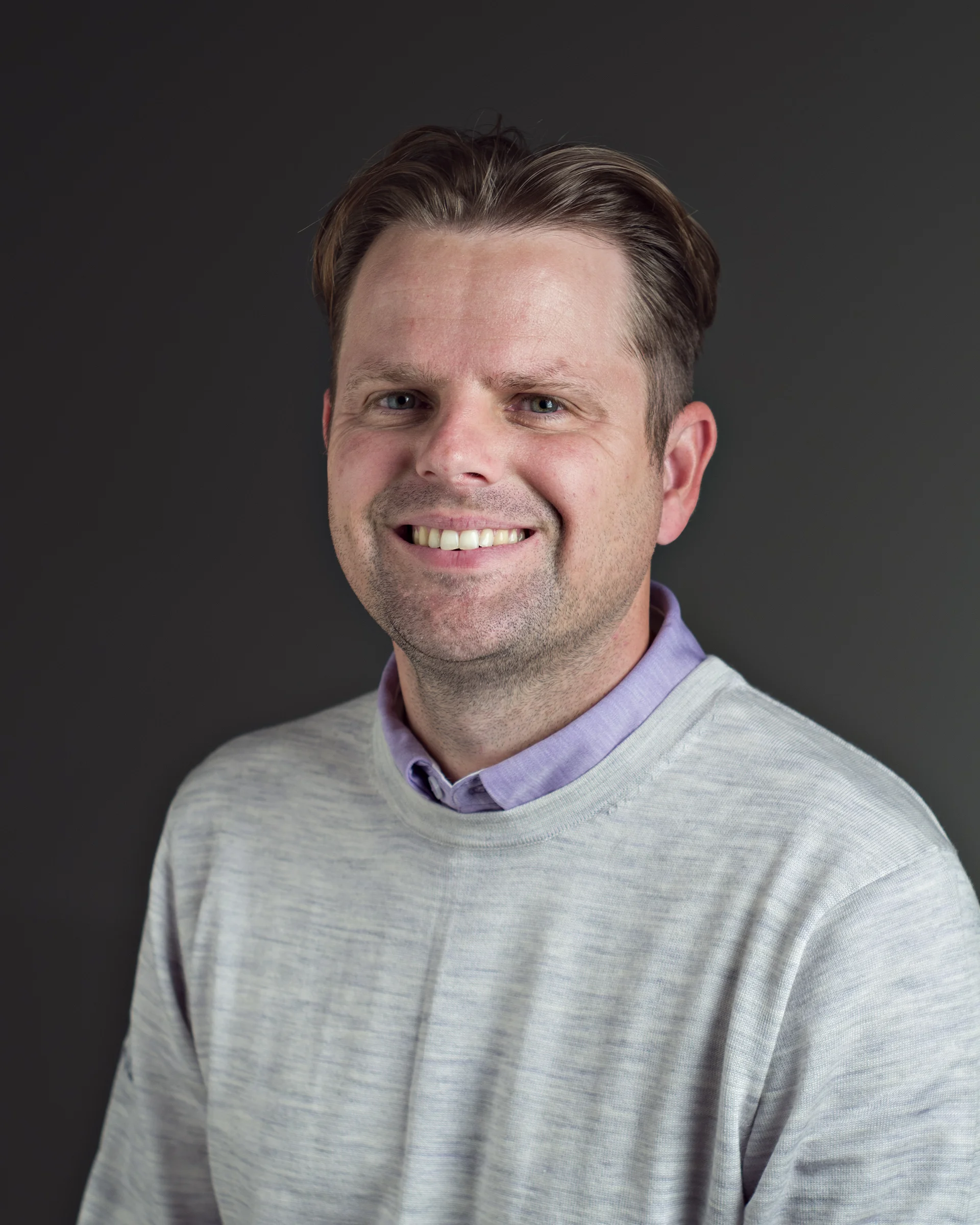 Erik Henrikson Erik currently manages the Innovation and Fitting Science Department at PING Golf. He obtained his Ph.D. in aerospace engineering from Arizona State University in 2010, where he studied plasma physics and micro-satellite propulsion. Since starting at PING in 2010 as a research engineer, Erik has played a part in the development of various technologies and projects. His primary areas of research include aerodynamics, inertial sensors, friction, club fitting, and motion capture.