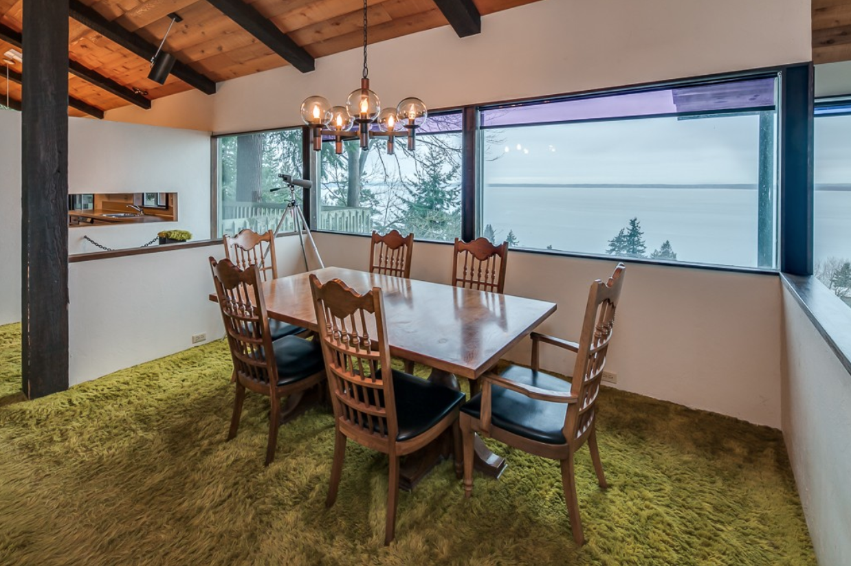 DiningRoom.png