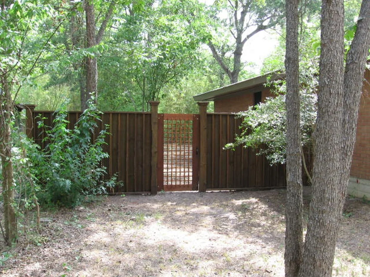 1107 E 27th St, Fence Left1.jpg