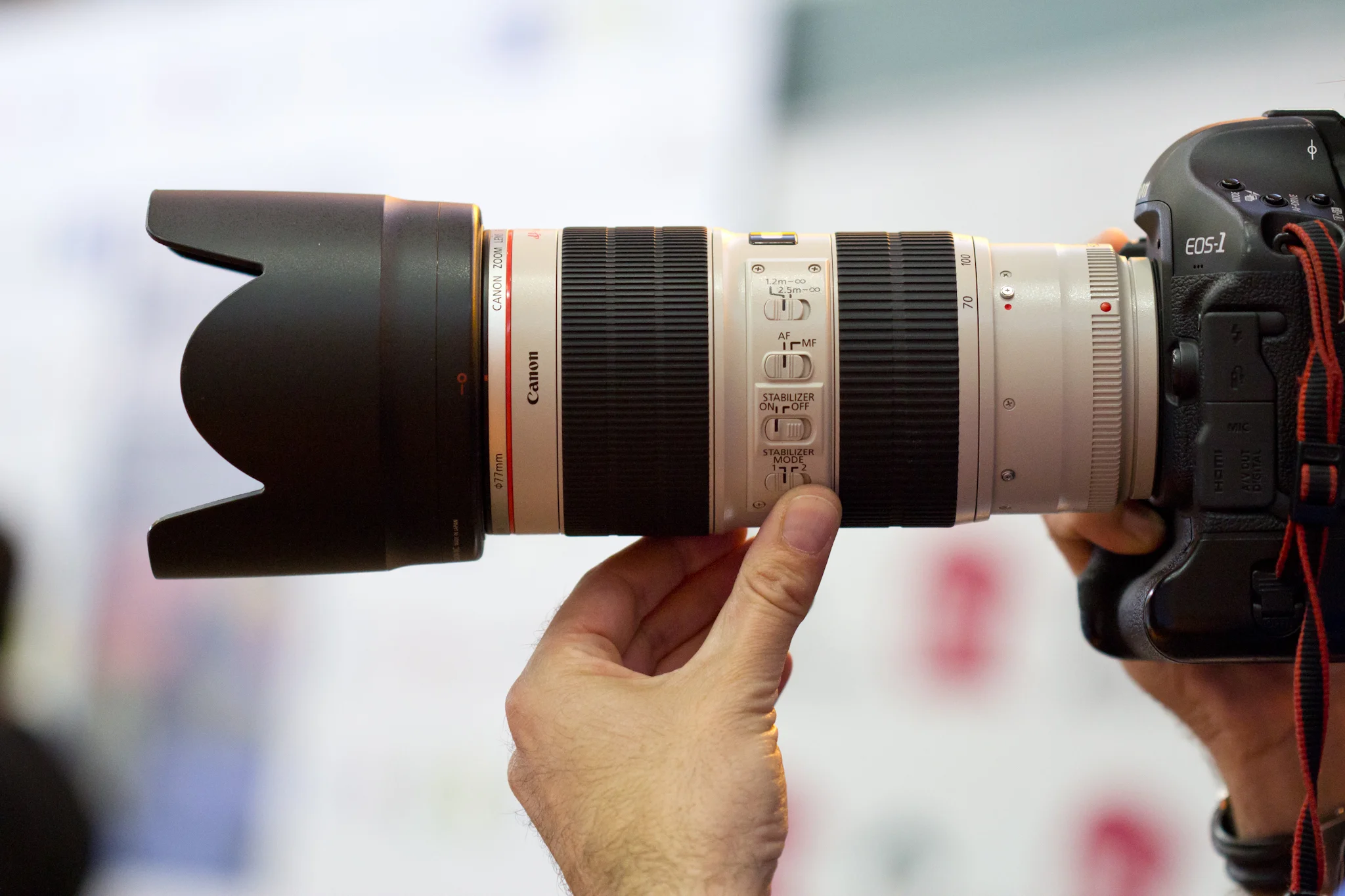 Canon_EF_70-200mm_f2.8L_IS_II_USM_+_EOS_1D_Mk_IV.jpg