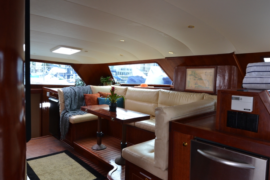 Luxury Yachts For Groups Up To 48 San Diego Luxury Sailing