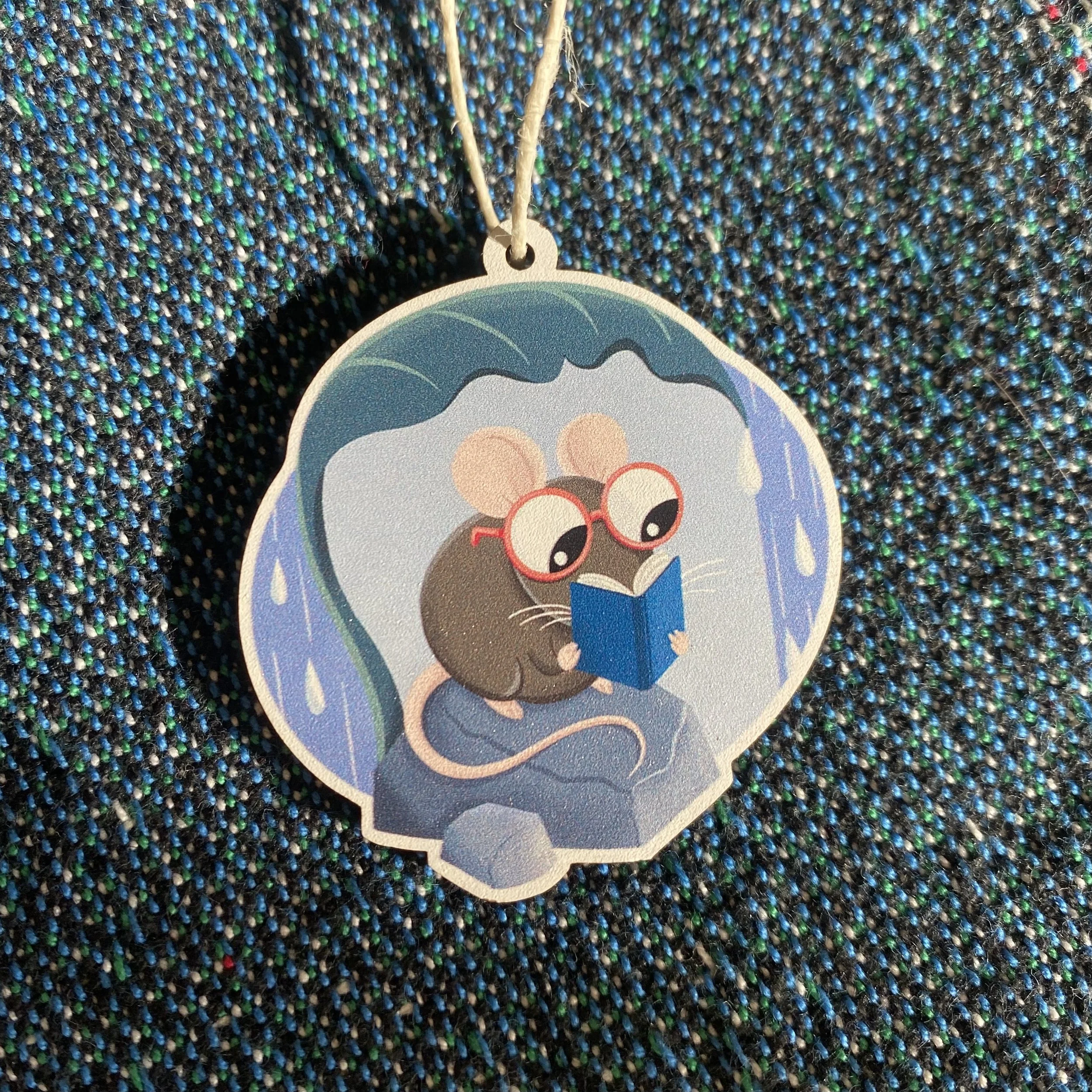 mouse ornament.jpg
