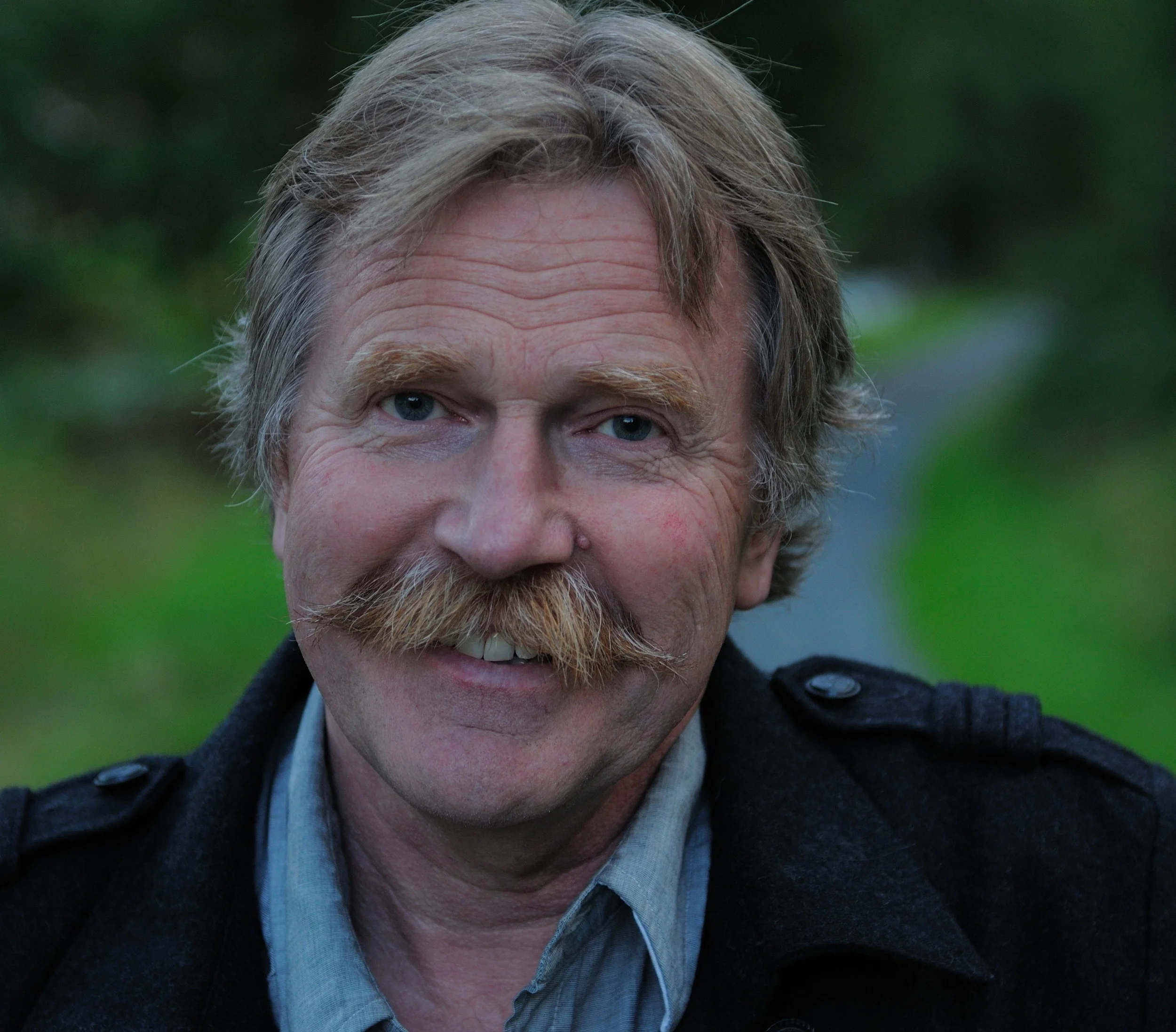 Olav Stedje spelar til dans 18. mai 