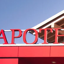 web_THUMP_ApoHalb_217.jpg
