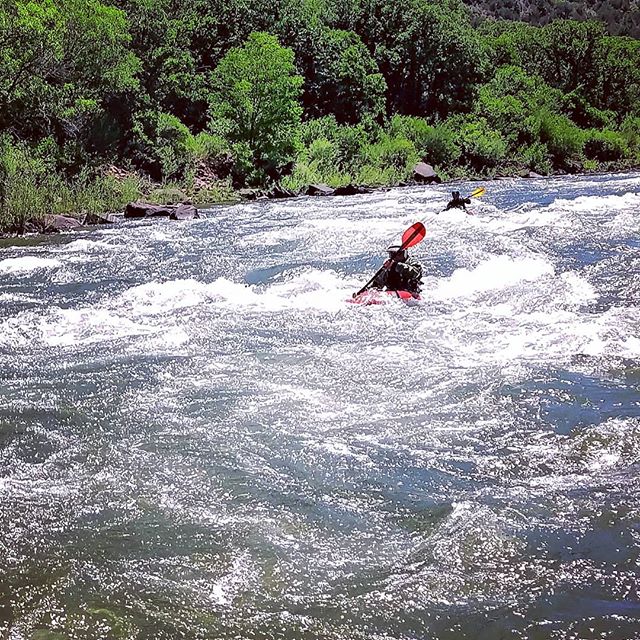 Safety kayakers never get photo love!! Day 35!!
#yestoadventure #supyes #shaboomee #100daysonaSUP