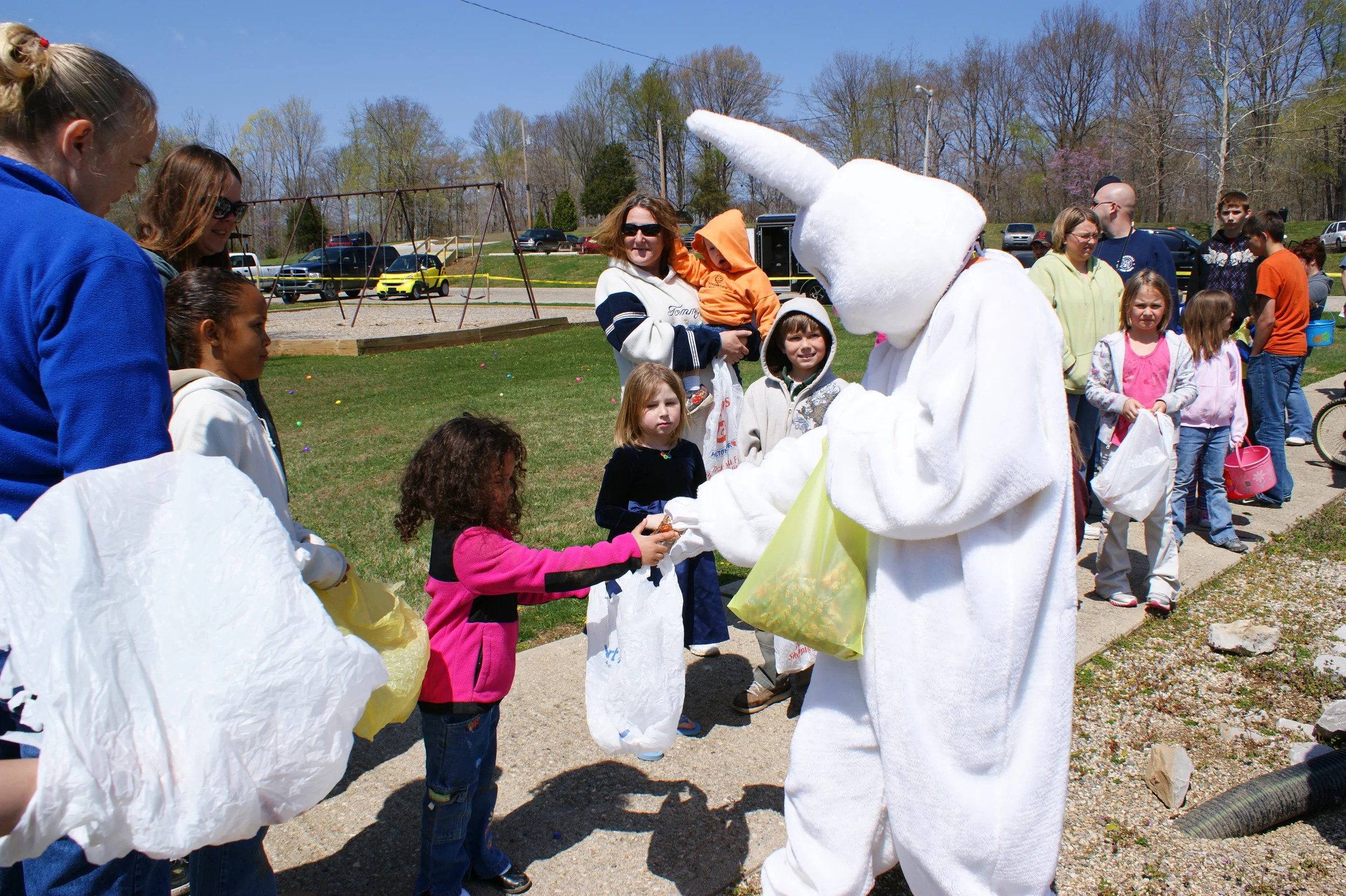 Peter Cottontail passing out candy to the kiddos!