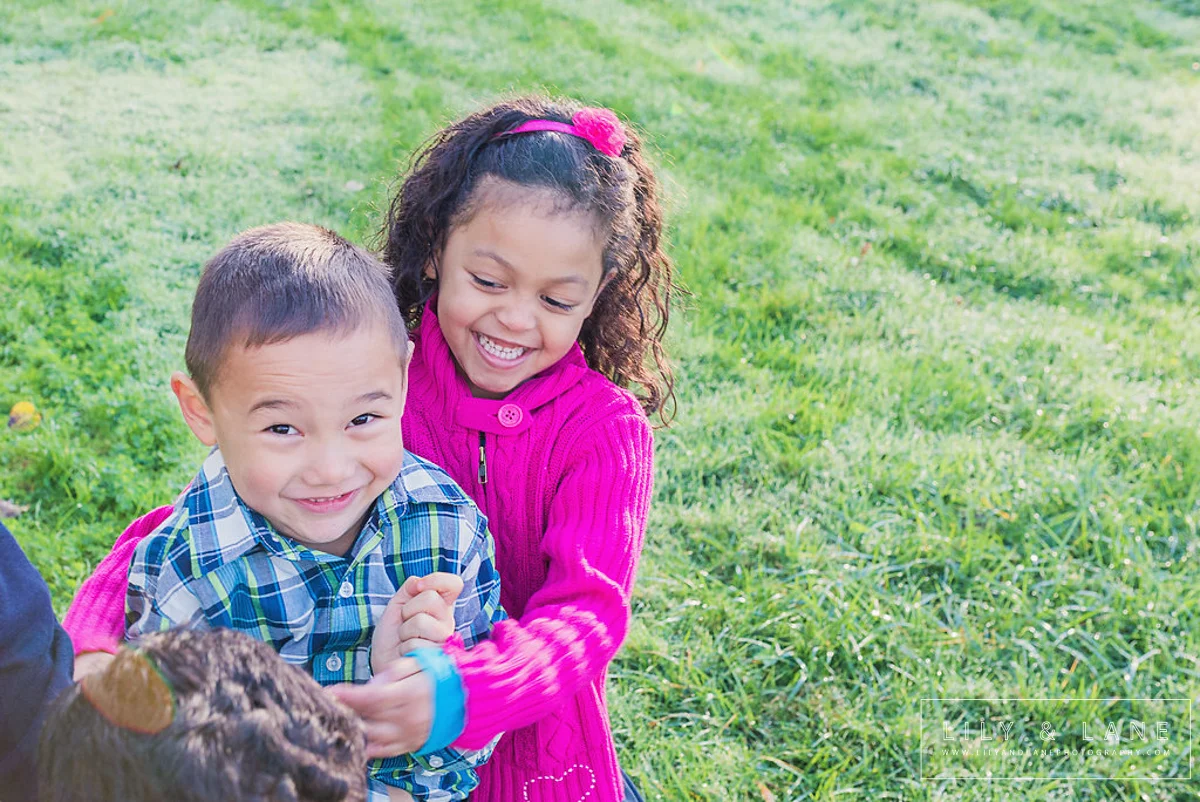 LilyandLane_VictoriaBC_FamilyPhotographer.jpg