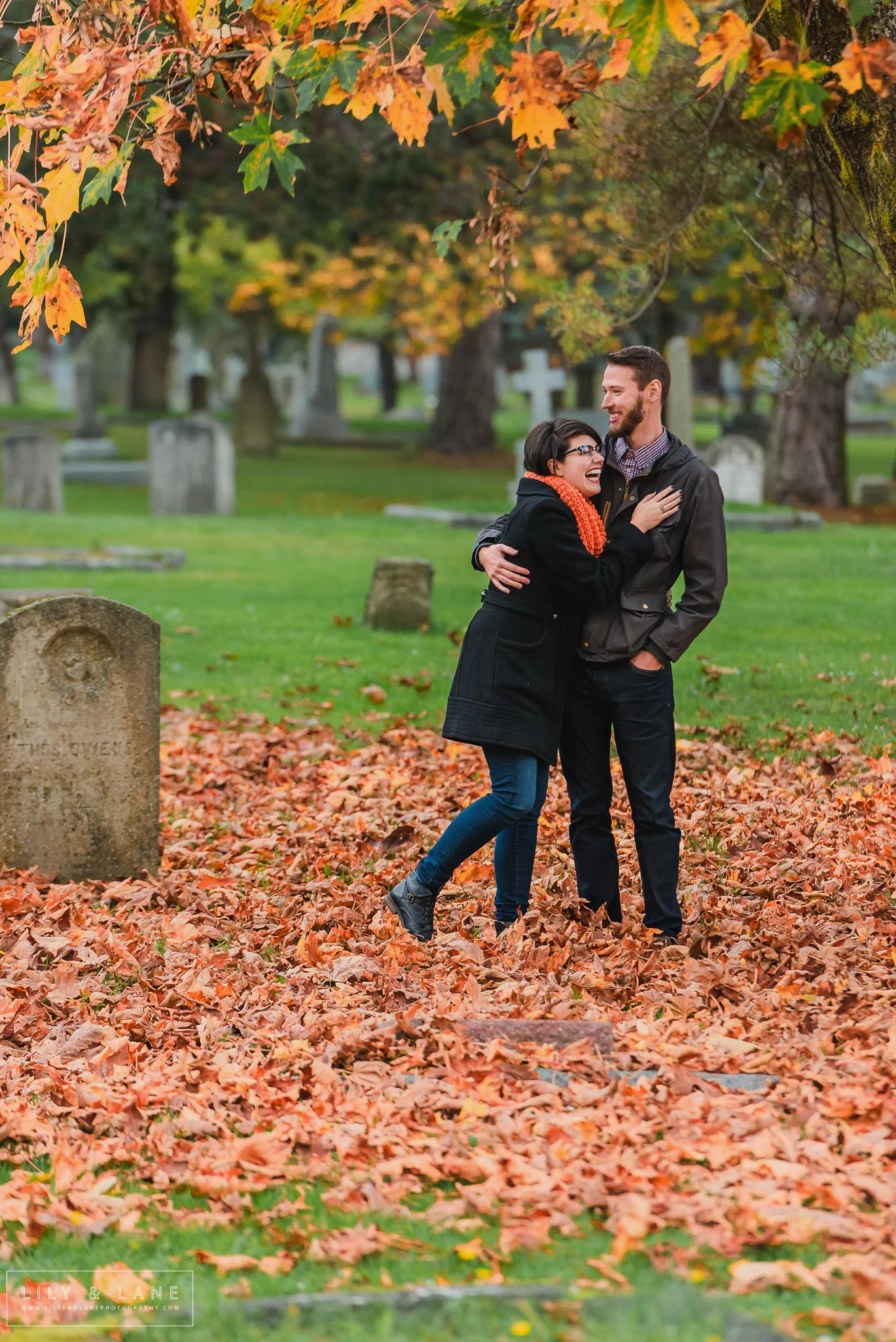 Nicola_Reiersen_Photography_Cemetery_Engagement_Session.jpg