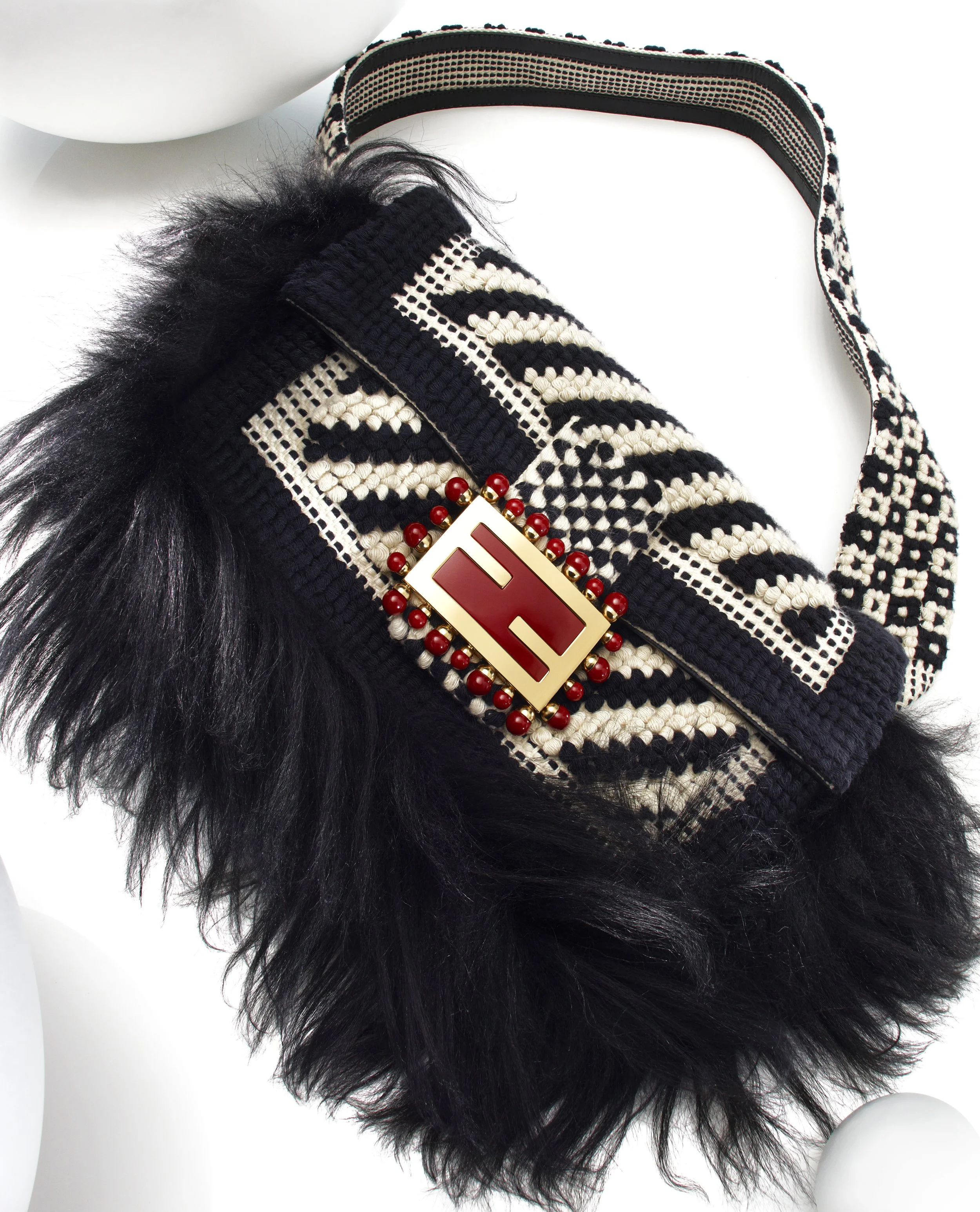 PRO00003889_ELLE_MAGAZINE_USA_Fendi_F3A.jpg