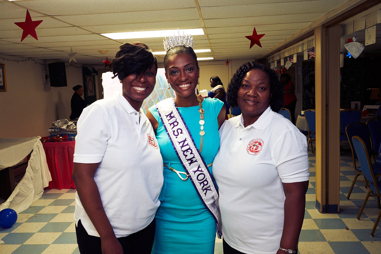 On the left, Karen Prescott (Elmyre's daughter; On the right, Elmyre Joachim (founder of The Bridge of Children)