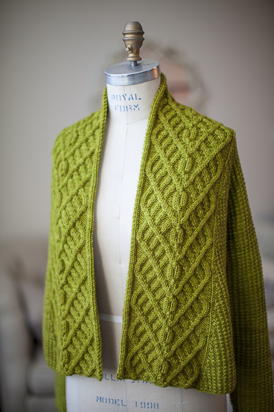 Verdea in The Plucky Knitter's Snug Worsted, color - Good Old Days