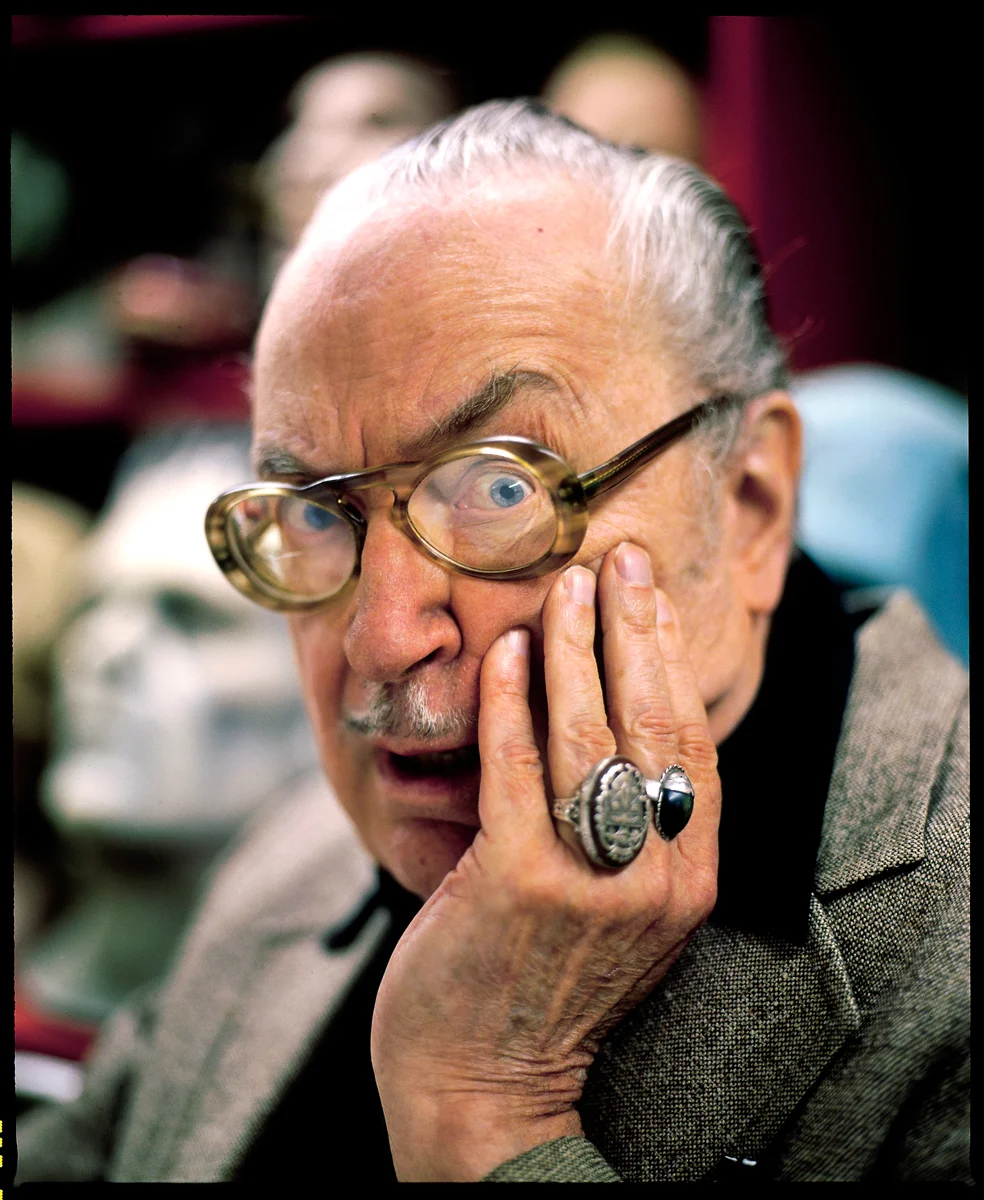 Коллекция работ от jackerman collection. Форрест Аккерман. Форрест Дж Экерман. Forrest j. Ackerman. Режиссер: JACKERMAN