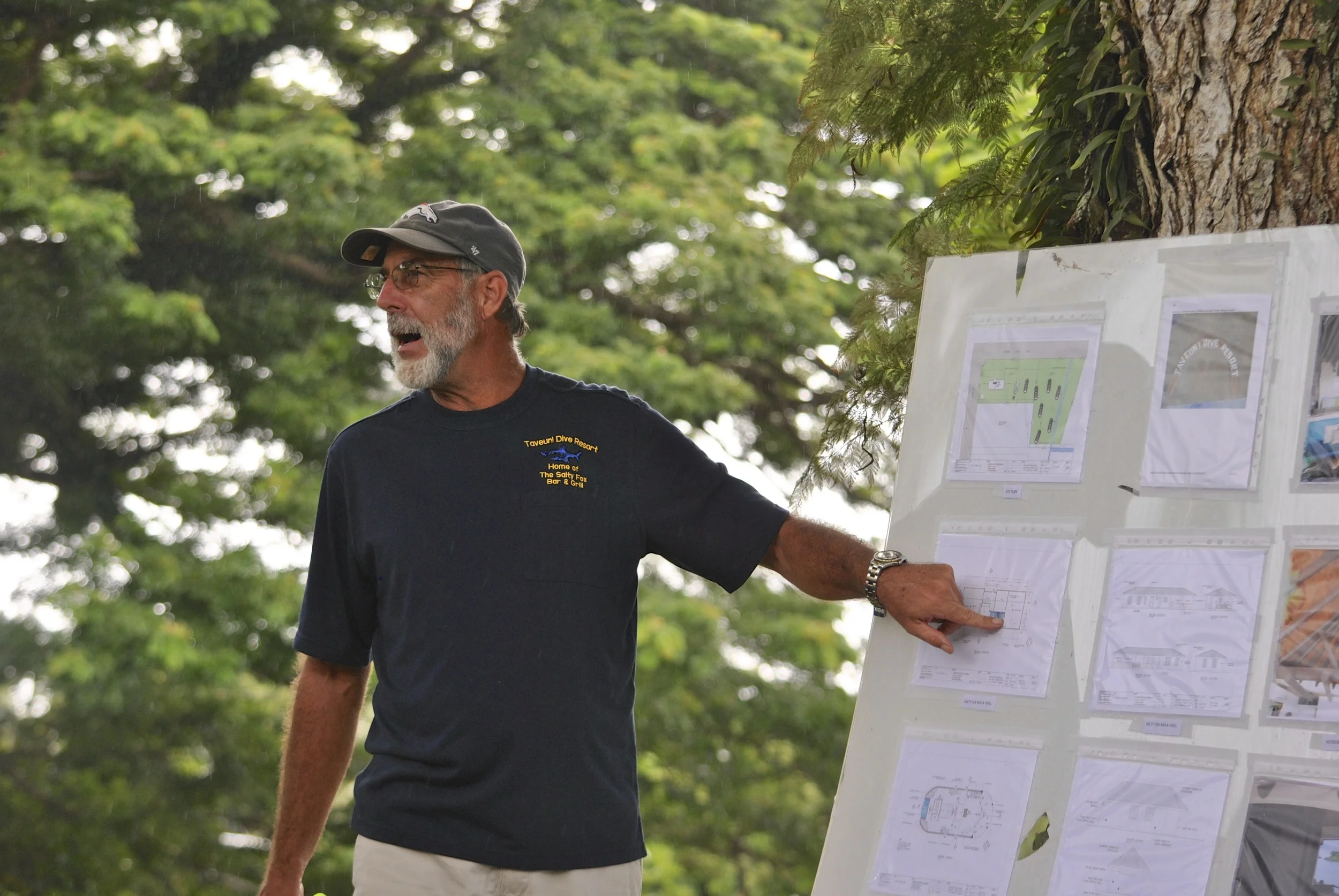 Carl described the project. For those of you new to delivering PowerPoints in the tropics, this is the Taveuni version. I like the plastic covers over the pages to protect the drawings from the rain.