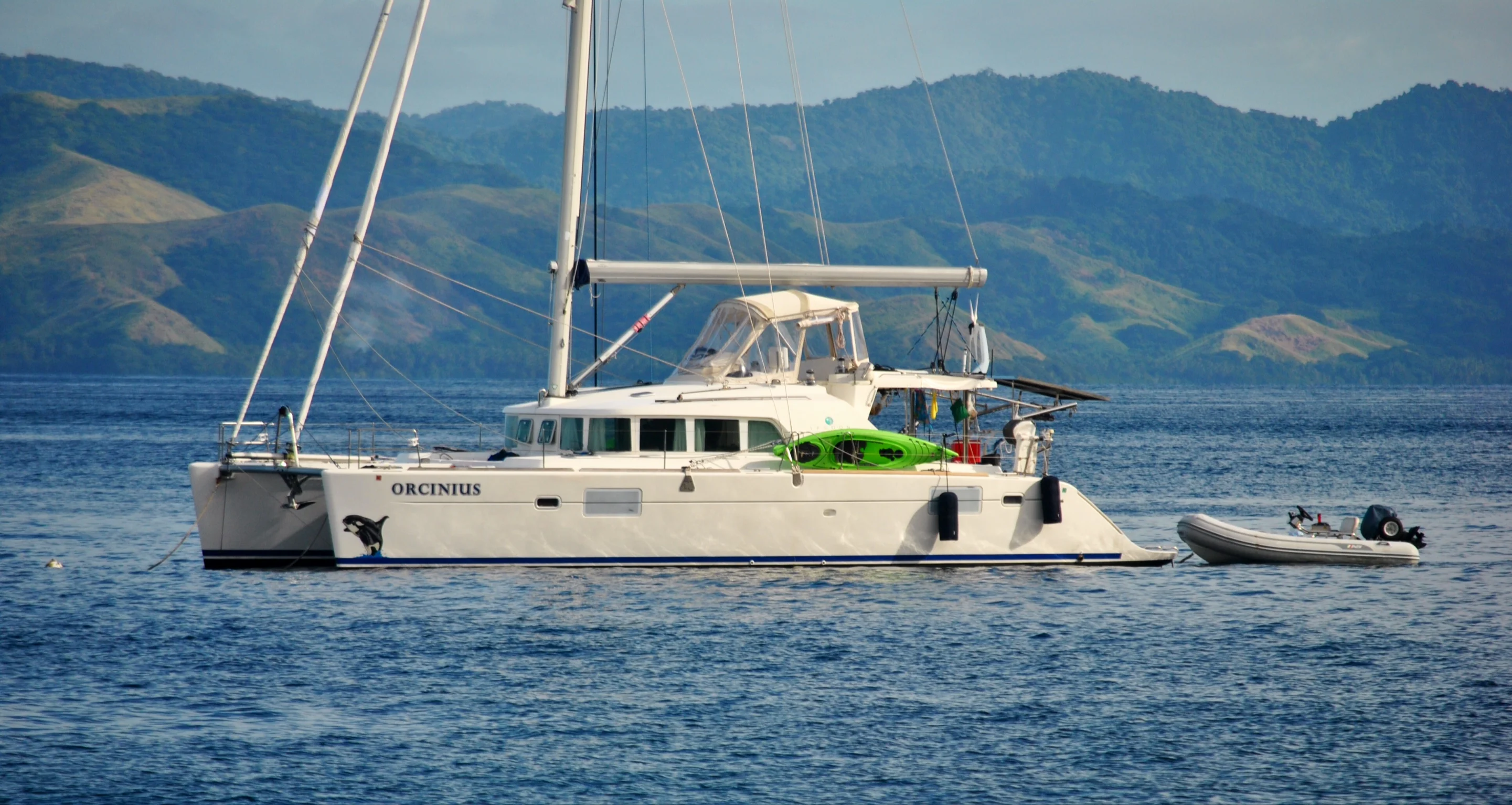 The first yacht makes a visit!