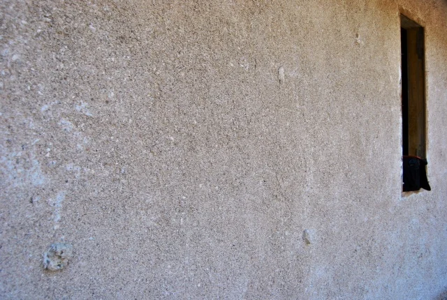 Here you can see the aggregate being added to the outside of the bures. 