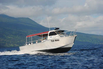 Tui-Wai-Diveboat-Taveuni-Dive.jpg