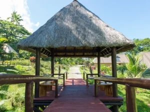 The bridge between two bures and the rest of the resort make a wonder place for a romantic dinner.