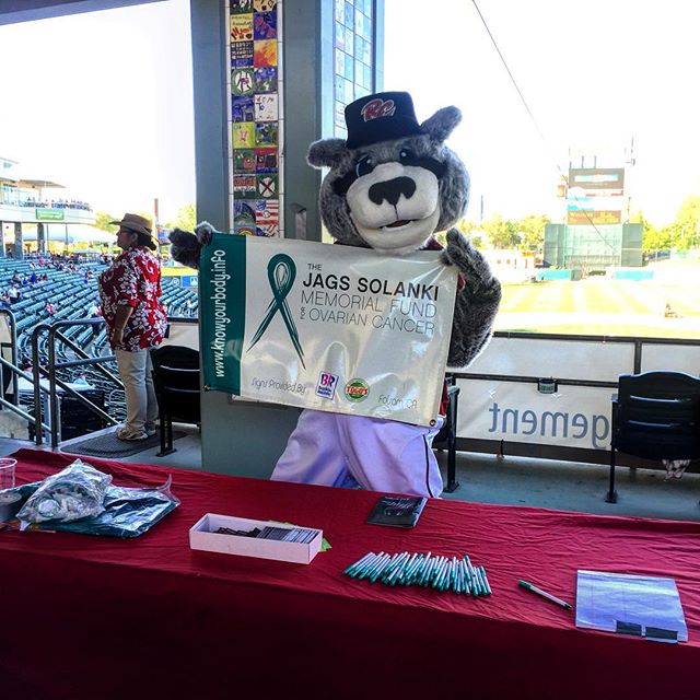 #TeamJags representing at the @rivercats baseball game last night. Thank you for everyone's support and thank you for helping us bring #ovarian #cancer #awareness to Sacramento. #live #fight #survive