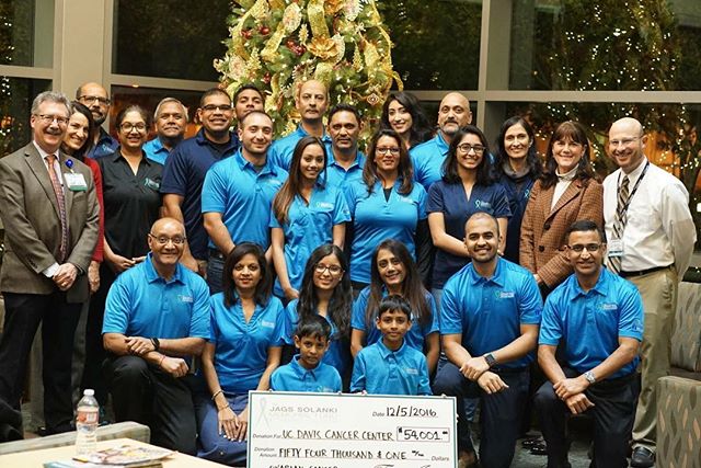 #TeamJags visited the UC Davis Comprehensive Cancer Center on 12/5/16 to donate the proceeds from the last #Golf and #Gala for #OvarianCancer. Thank you to all of our sponsors and guests who continue to help us raise money to find a cure for this dea