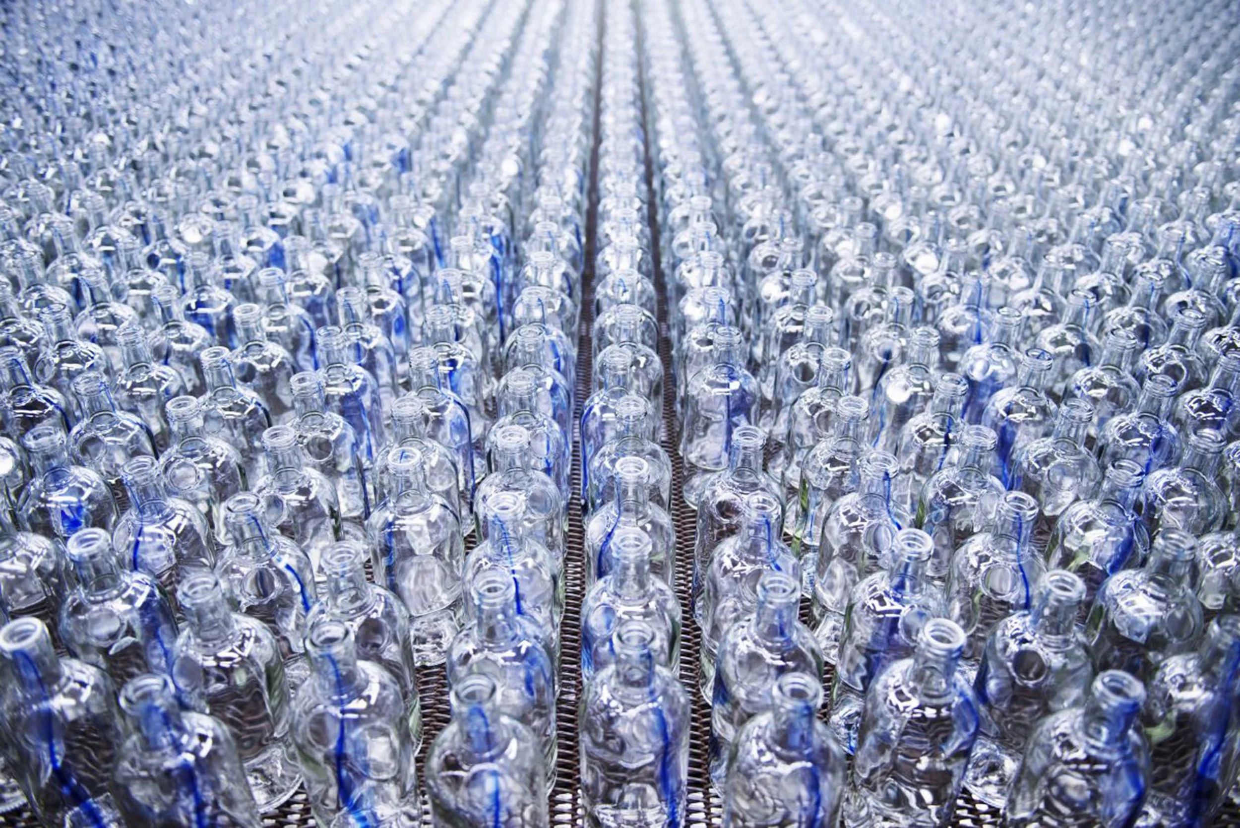 absolut-originality_production_bottles-out-the-oven-1.jpg