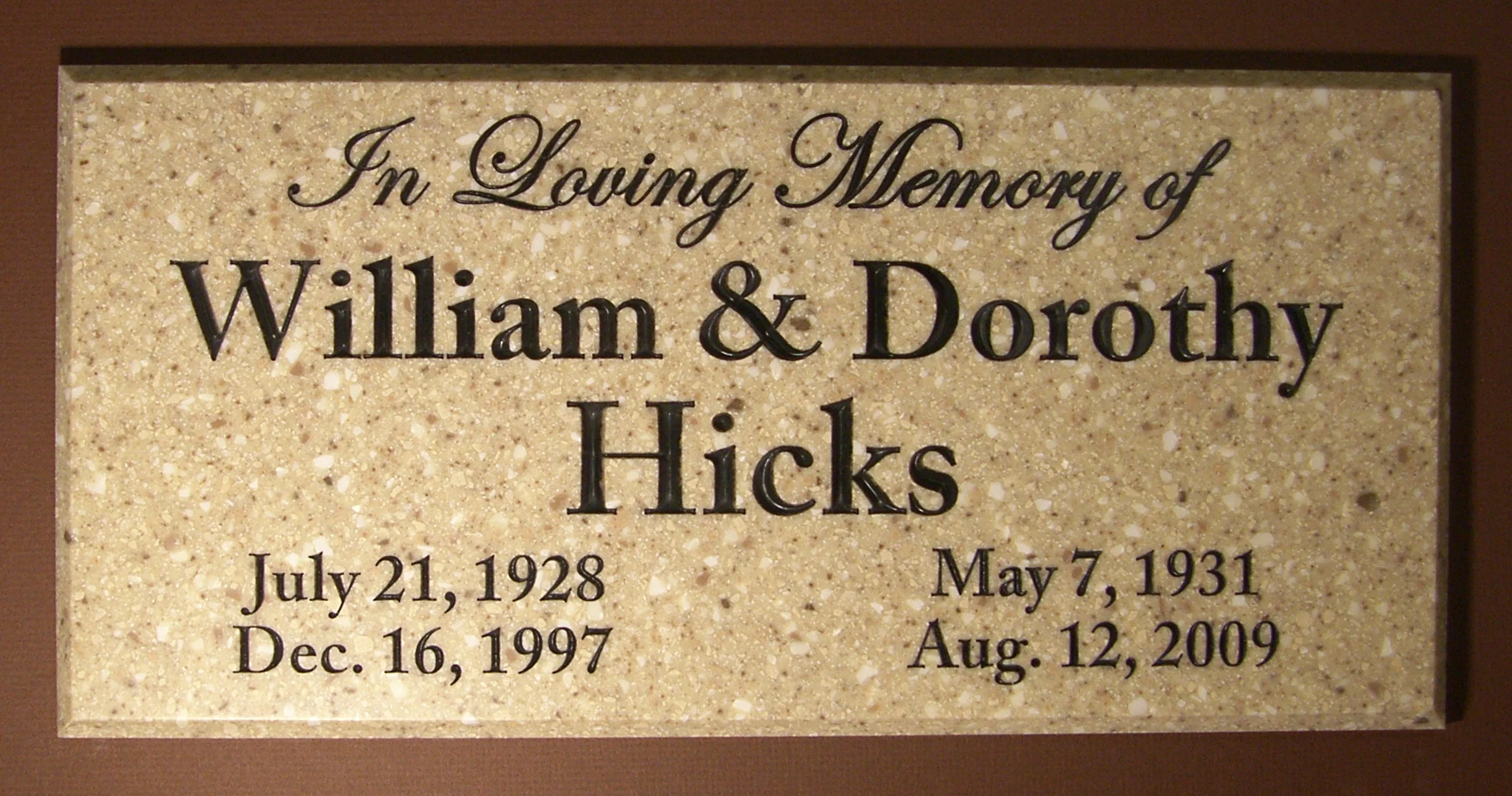 Double marker engraved on "Granola" Corian