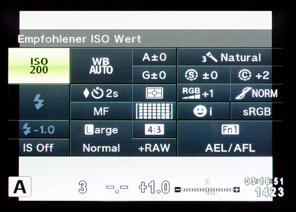 Das Olympus SCP (Super Control Panel): Alle relevanten Einstellungen auf dem Bildschirm