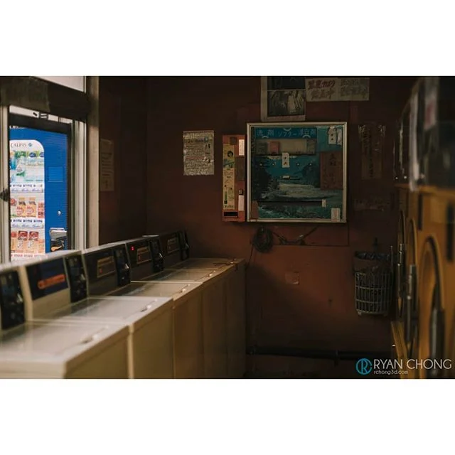 Sangenjaya random laundromat. Persona 5 players would be wondering by now if Kawakami would come and do their laundry for them. .
.
.
.
.
.
.
#persona5 #persona5theroyal #laundryroom #laundromat #sangenjaya #atlus #anime #videogames #Tokyo #japan #vi