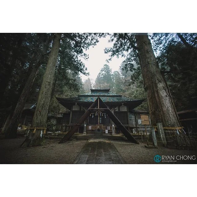 Hida-sannogu Hie Shrine, Takayama. This shrine is the inspiration behind the Miyamizu shrine in Kimi No Na Wa.  Taking the not-as-traveled New Golden Route to Kyoto instead of taking the Tokaido Shinkansen there definitely spoiled Kyoto for me. The c