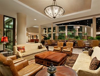 Embassy Suites San-Antonio lobby.jpg