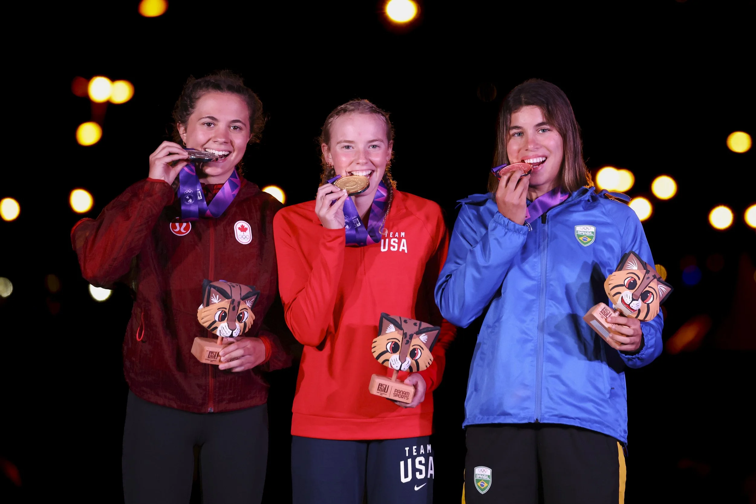  Triatlo, a atleta Julia Visgueiro Pereira, medalha de bronze.  